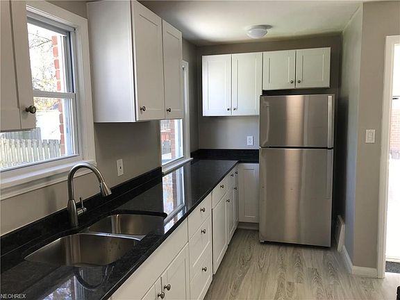 2nd image of 4927 Edsal Dr