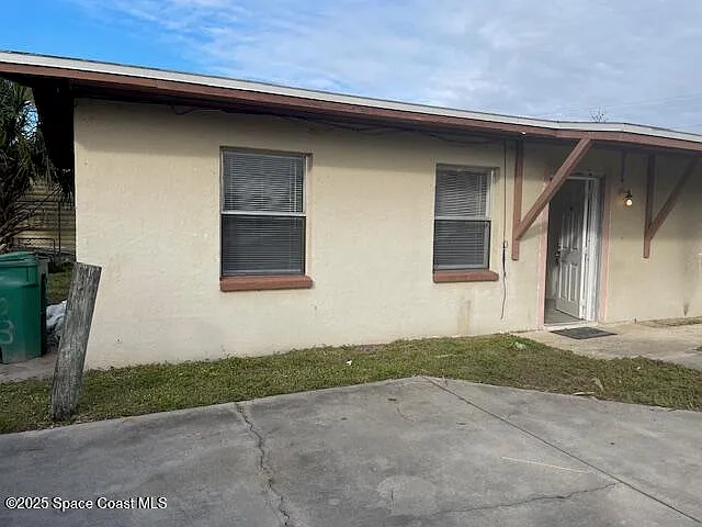 708 S Wilson Ave #C — Photo 18