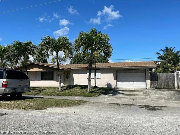10261 SW 152nd St, Miami, FL 33157