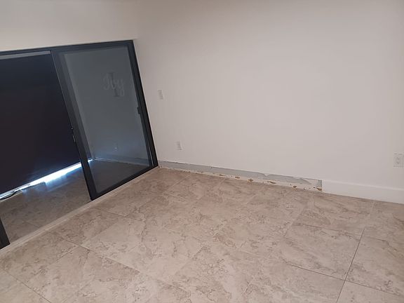 3rd image of 6524 Kendale Lakes Dr APT 1504