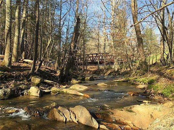 3rd image of 30 River Run