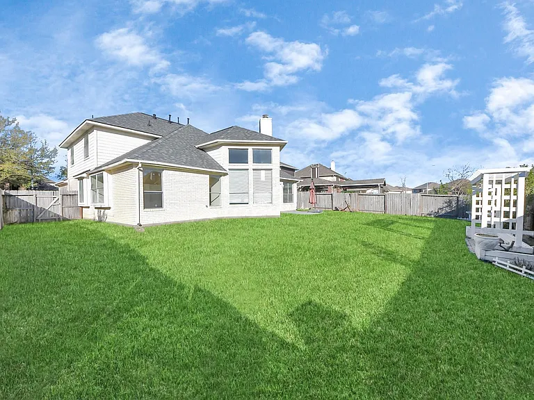 323 N Esplanade Ln — Photo 38