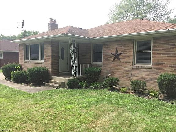 3rd image of 133 Evans Ave