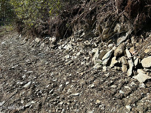 5th image of McJunkin Rd