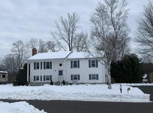 204 Valley Brook Rd, Feeding Hills, MA 01030