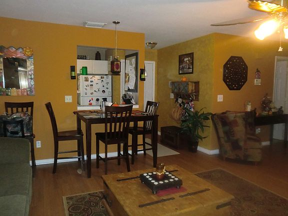 4th image of 1536 24th Pl SW
