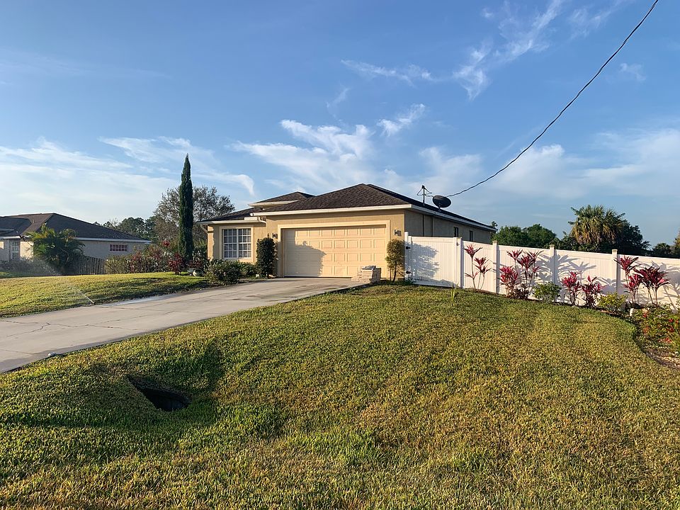 1st image of 2035 Xelda Ave N
