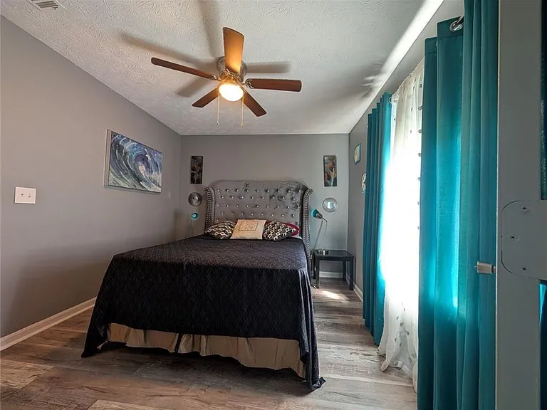 2470 Corner Shoals Dr — Photo 12