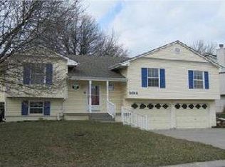 2012 NE Springbrook St, Blue Springs, MO 64014