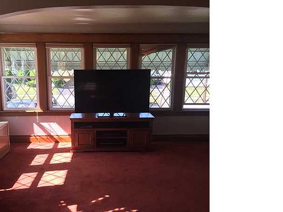 5th image of 73 Fernhill Ave