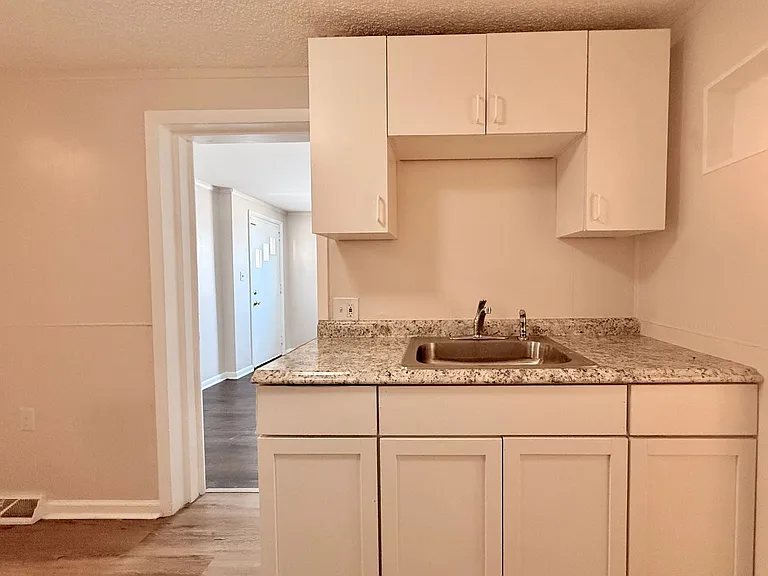 26-28 E Pine St. — Photo 8
