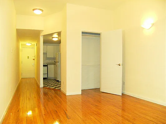 Rented by City Connections Realty | media 24