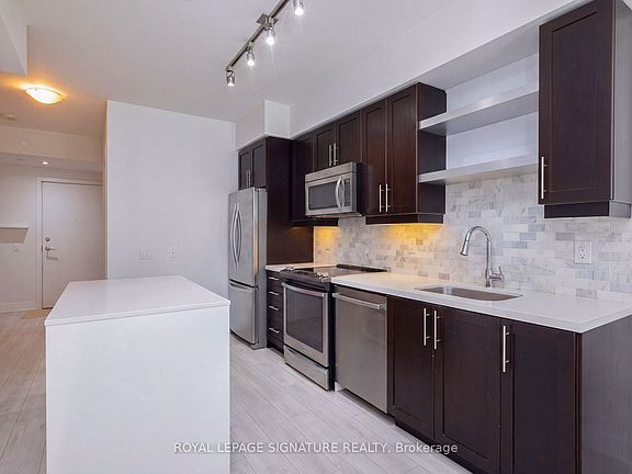 5th image of 525 Adelaide St W Unit 1534