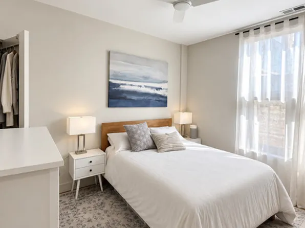 1810 N Wells St #206, Chicago, IL 60614