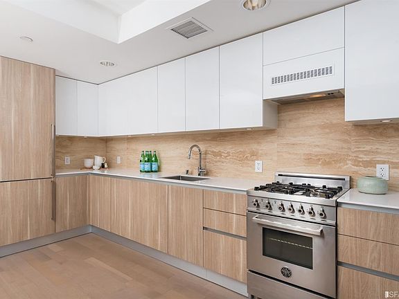 4th image of 8 Buchanan St Unit 401