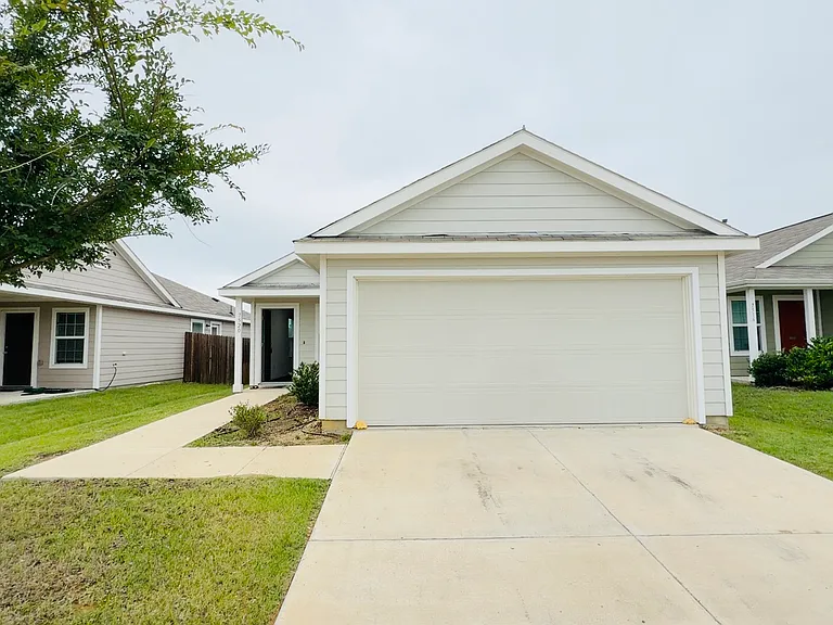 7520 Gray Wolf Ln — Photo 2