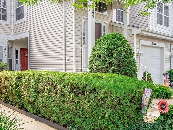 2nd image of 1491 Meadowsedge Ln