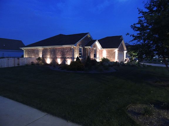 3rd image of 8697 Jeffrey Way