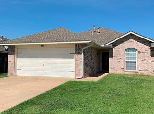 333 SW 39th St, Moore, OK 73160