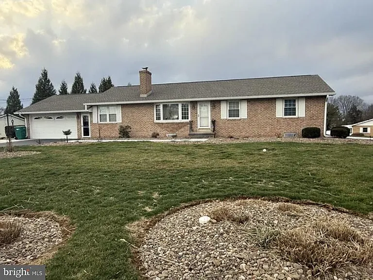 420 Heisers Ln — Photo 2