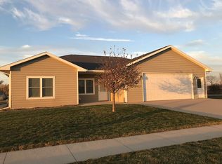 600 Juniper Dr, Independence, IA 50644