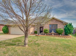 11865 NW 7th St, Yukon, OK 73099