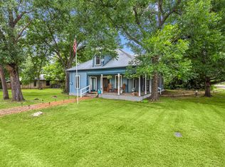 601 W 5th St, Maypearl, TX 76064