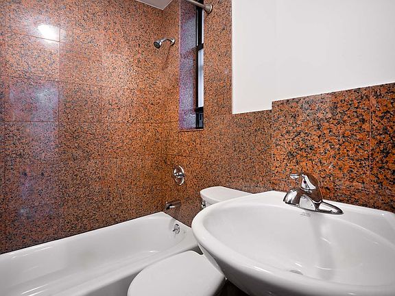 4th image of 350 E 67th St #2