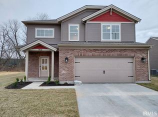 1408 N Hunters Crossing Cir, Huntingburg, IN 47542