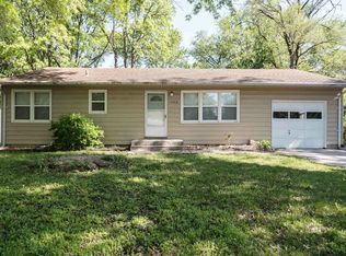 1402 W 22nd St, Lawrence, KS 66046