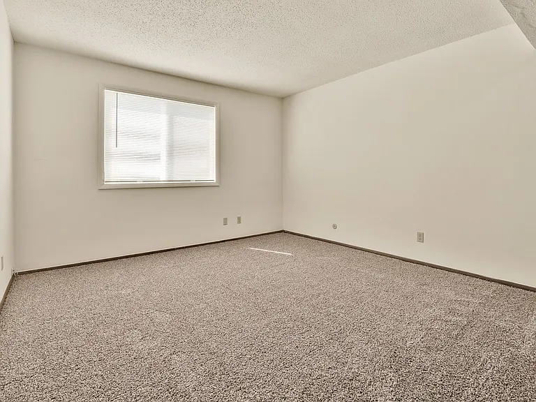 2 Bedroom