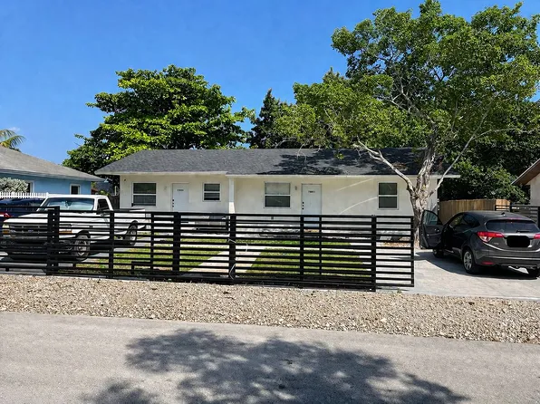 7981 NW 12th Pl, Miami, FL 33147