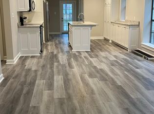 320 Ash St, Conway, AR 72034