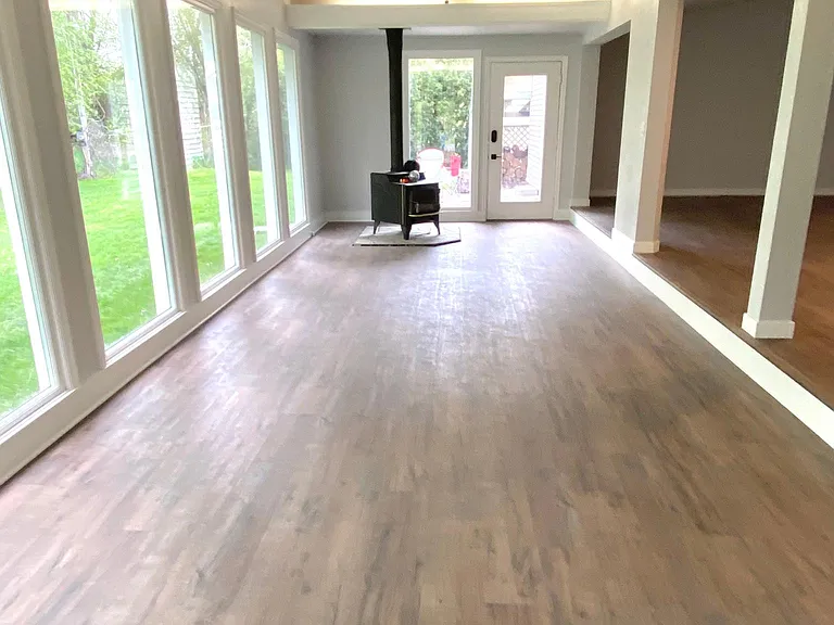 690 S Park Ave — Photo 12