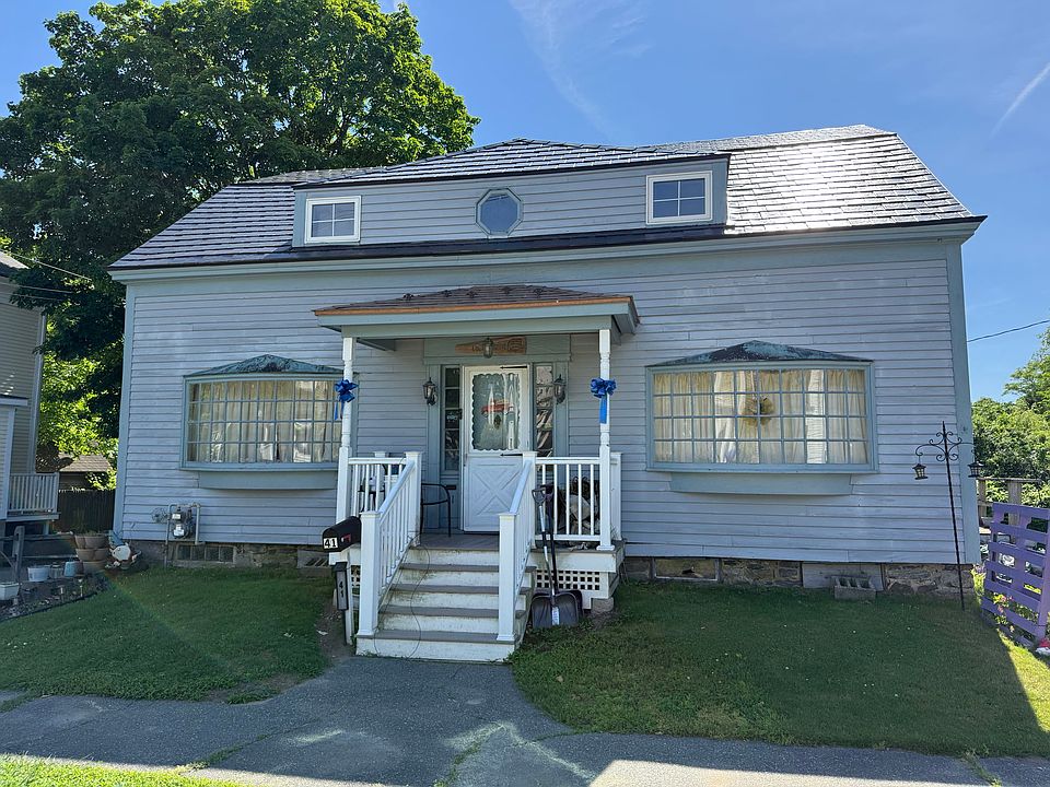 1st image of 41 E Main St