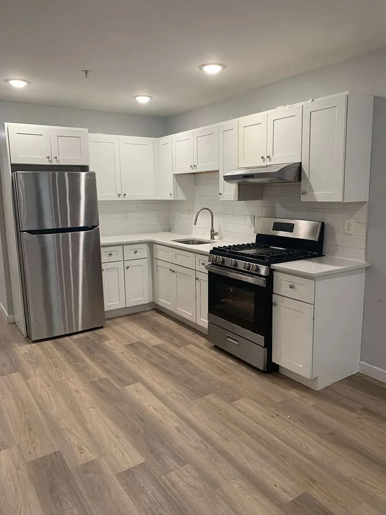 1 bed, $1,718 — Photo 3