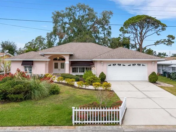 407 68th Avenue Dr W, Bradenton, FL 34207