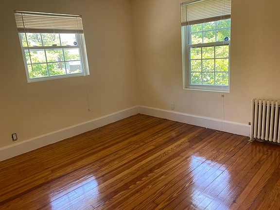 3rd image of 26 Hillside Ave