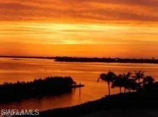 4661 S Landings Dr, Fort Myers, FL 33919