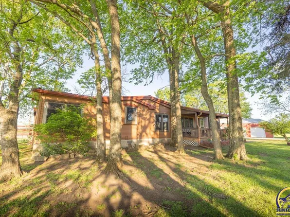 1263 Xeric Rd, Westphalia, KS 66093
