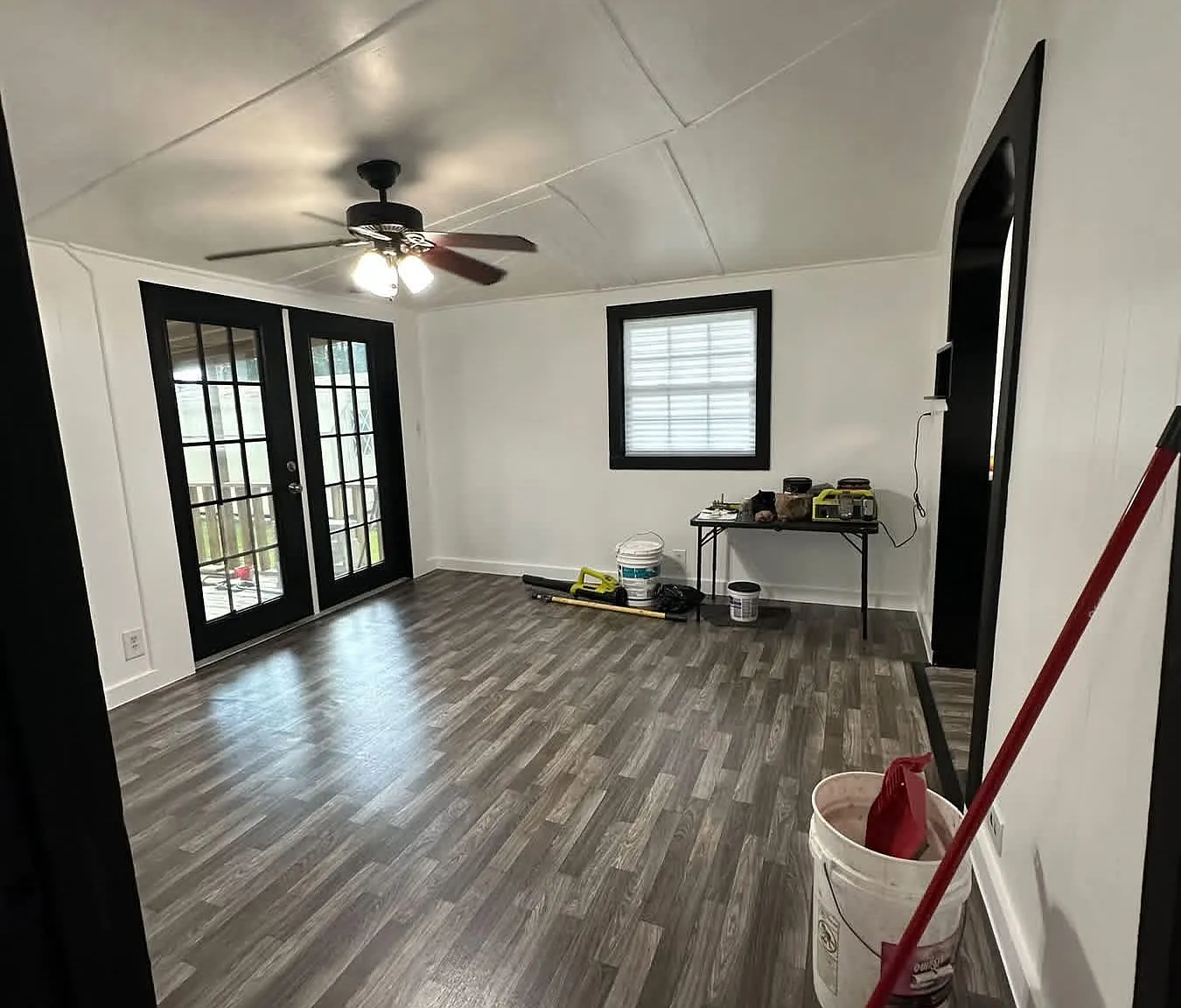 3 bed, $1,900 — Photo 3