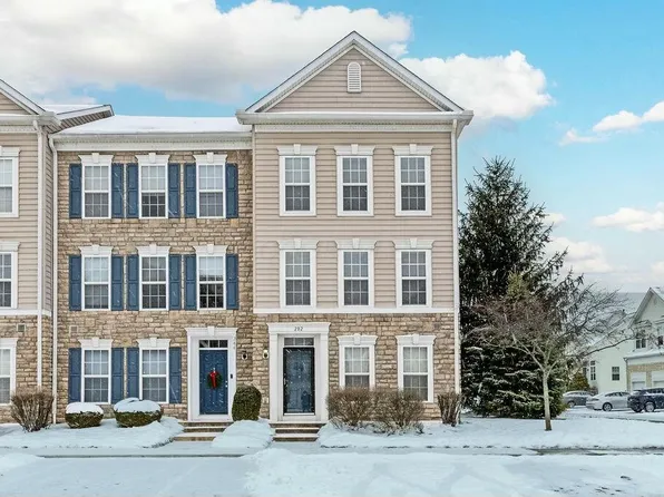 282 Silver Maple Dr, Blacklick, OH 43004