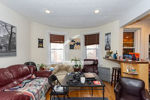 69 Babcock St #2B Photo 1