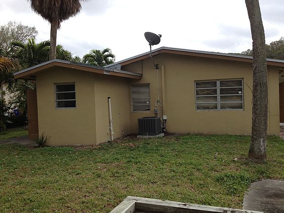 4th image of 1823 SW 30th St