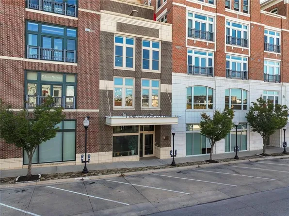 730 New Hampshire St Unit 3B, Lawrence, KS 66044