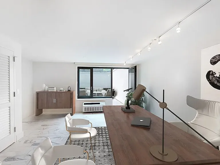 180 Franklin Ave #103 — Photo 4