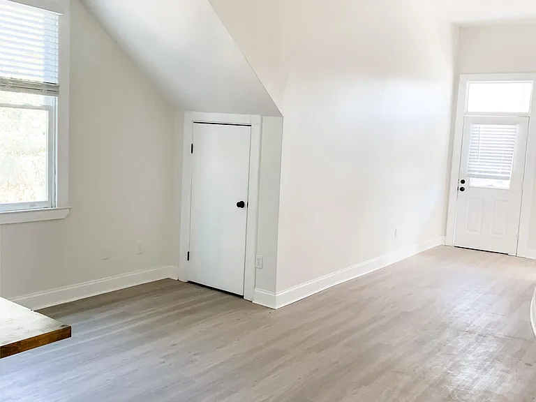 711 Lincoln St #A — Photo 29