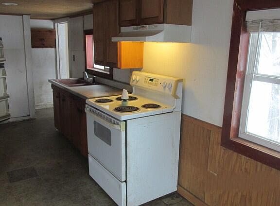 5th image of 1217 Marsh Rd