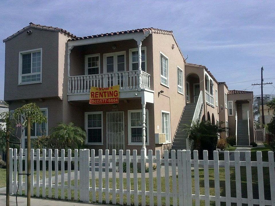 1st image of 2454 Chestnut Ave