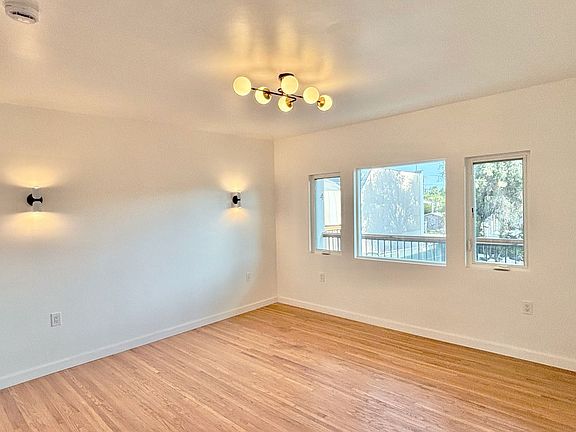2nd image of 4941 York Blvd #3